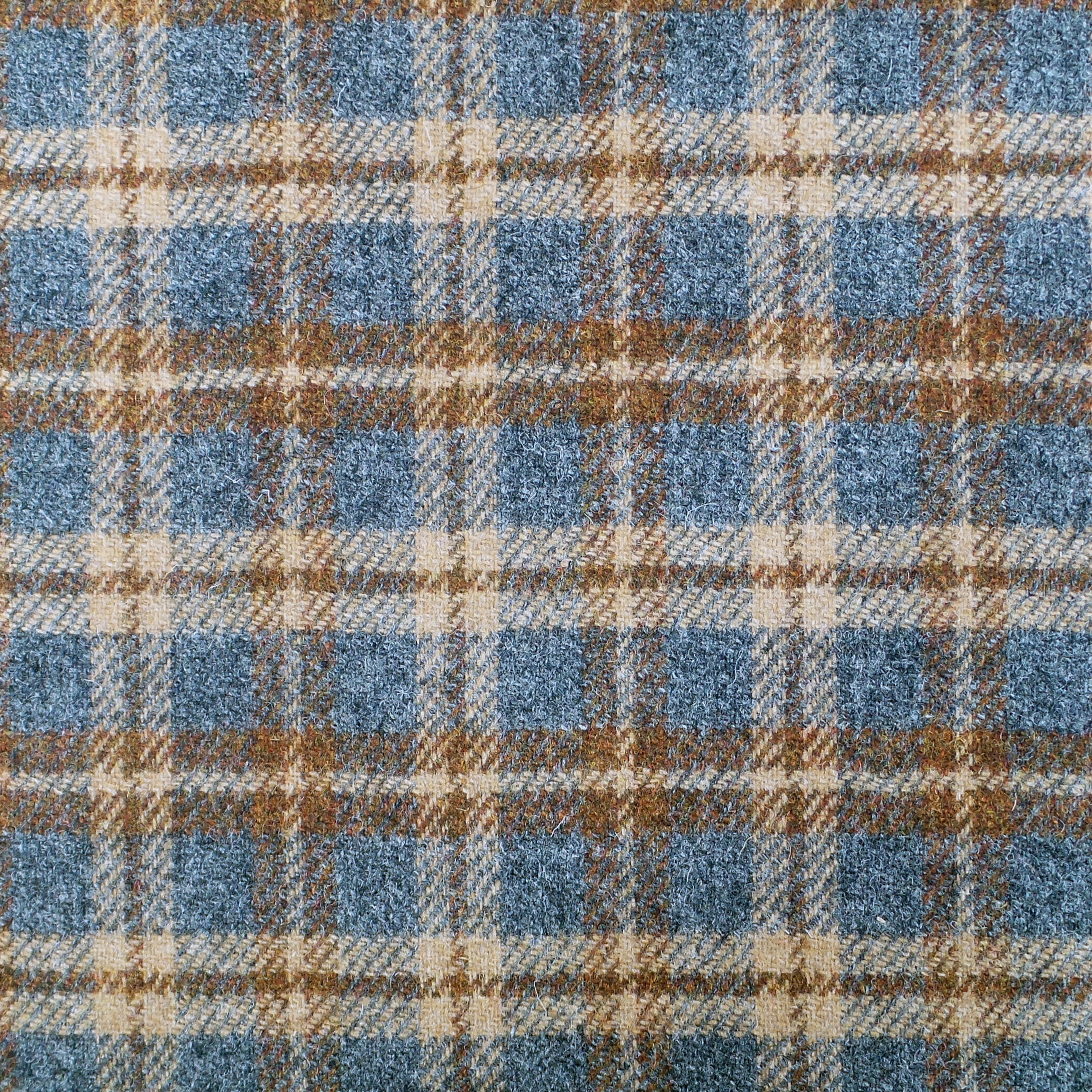 Wool Check (5.8m)